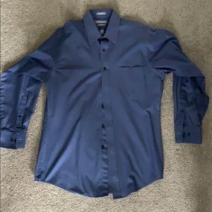 Men’s chambray fitted dress shirt